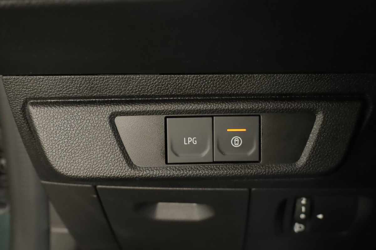 dacia-sandero-2024-gpl-999cc