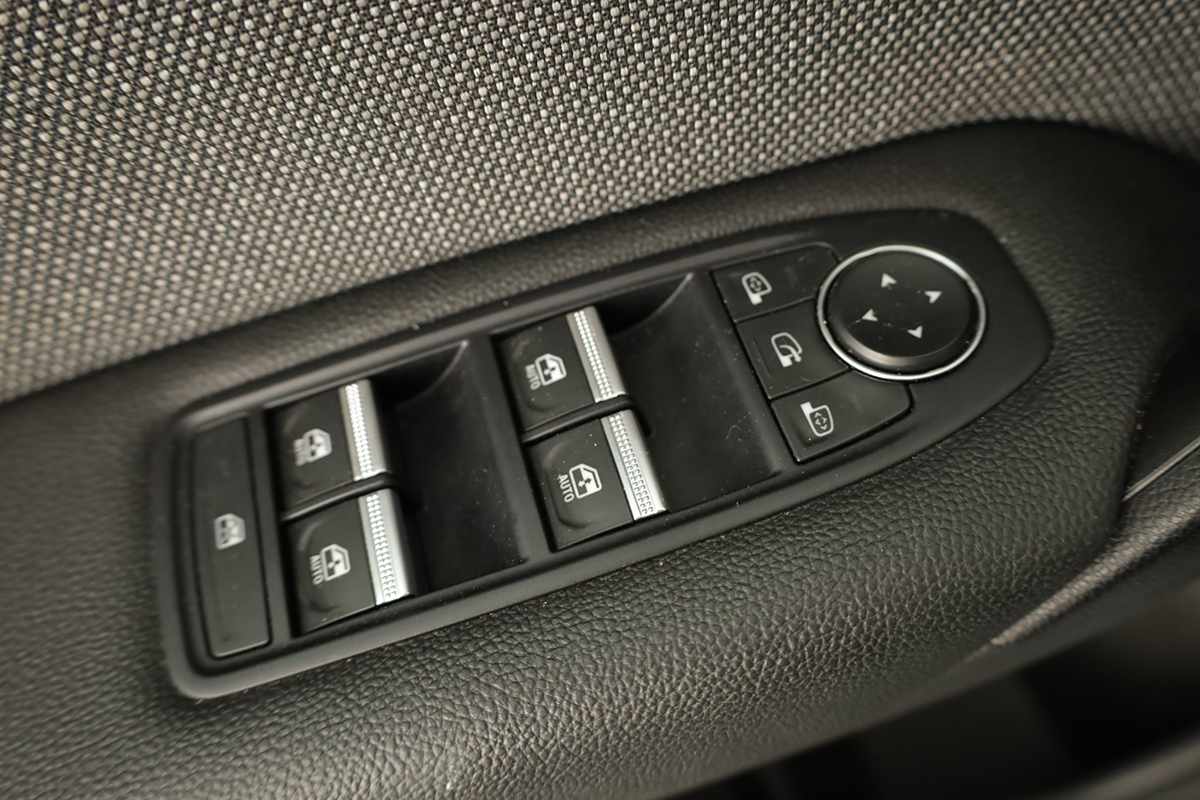 renault-captur-2025-gpl-999cc