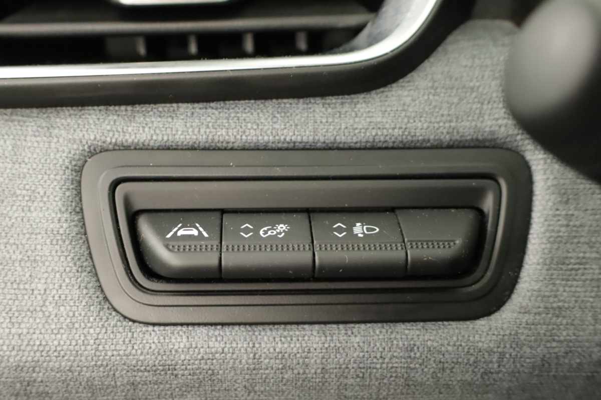 renault-clio-2024-gpl-999cc