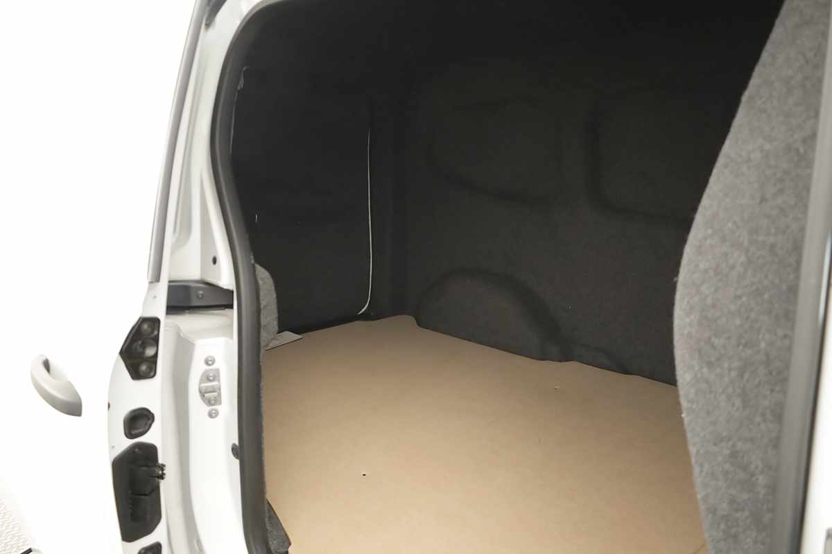 renault-kangoo-2024-diesel-1461cc