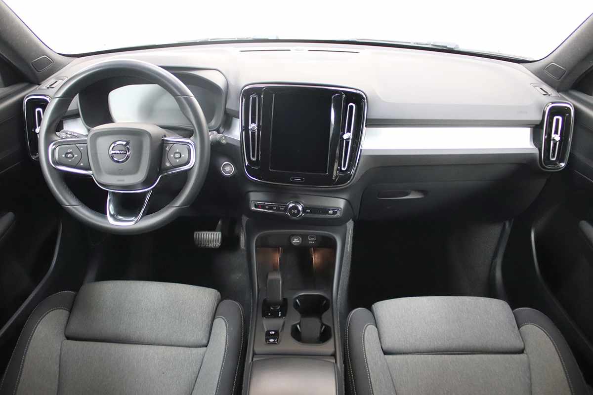 volvo-xc40-2024-gasolina-1477cc