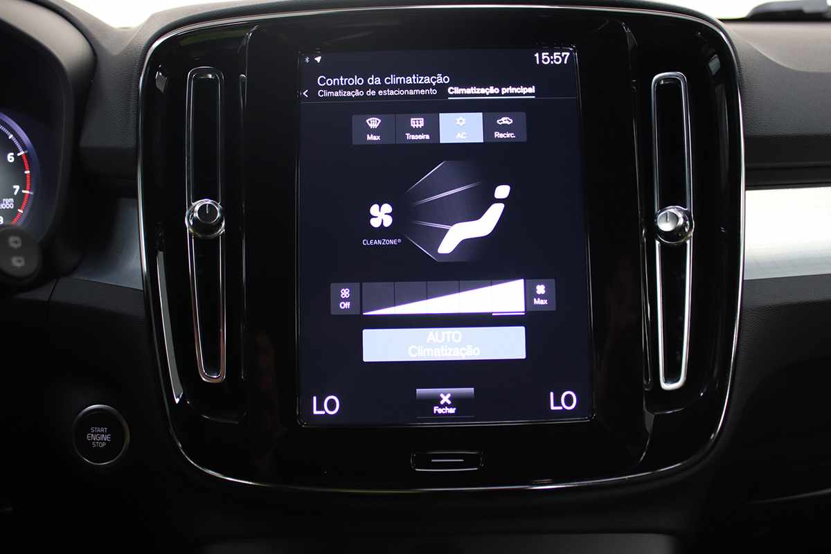 volvo-xc40-2024-gasolina-1477cc