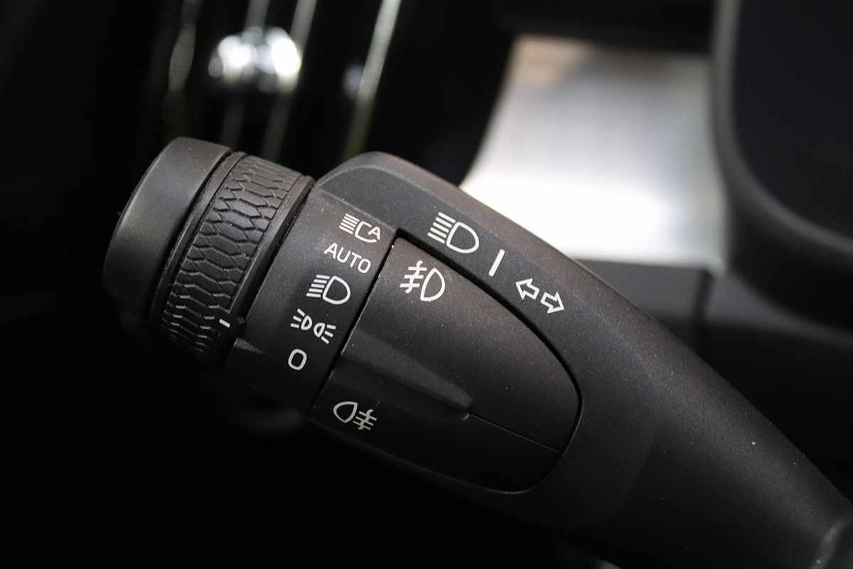 volvo-xc40-2024-gasolina-1477cc
