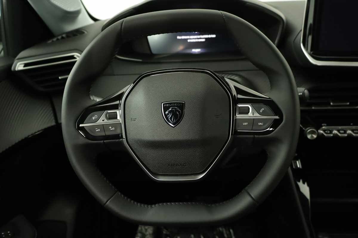 peugeot-208-2026-gasolina-1199cc
