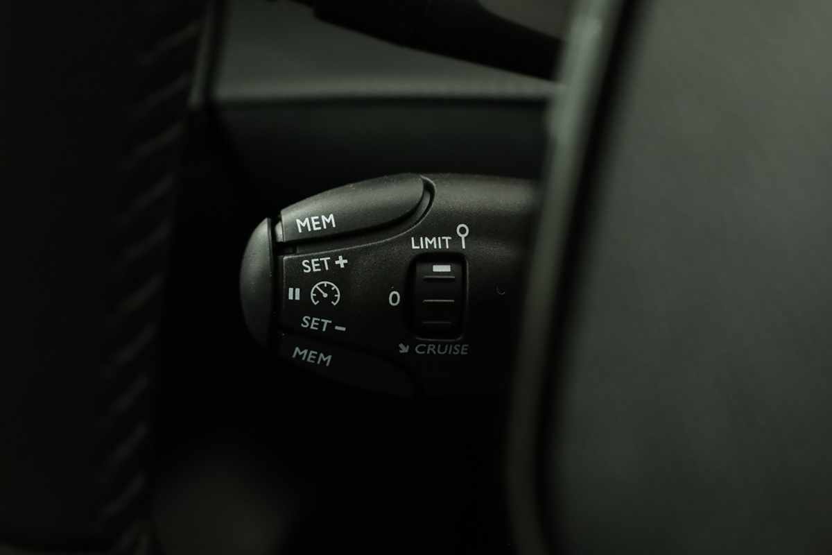peugeot-208-2026-gasolina-1199cc