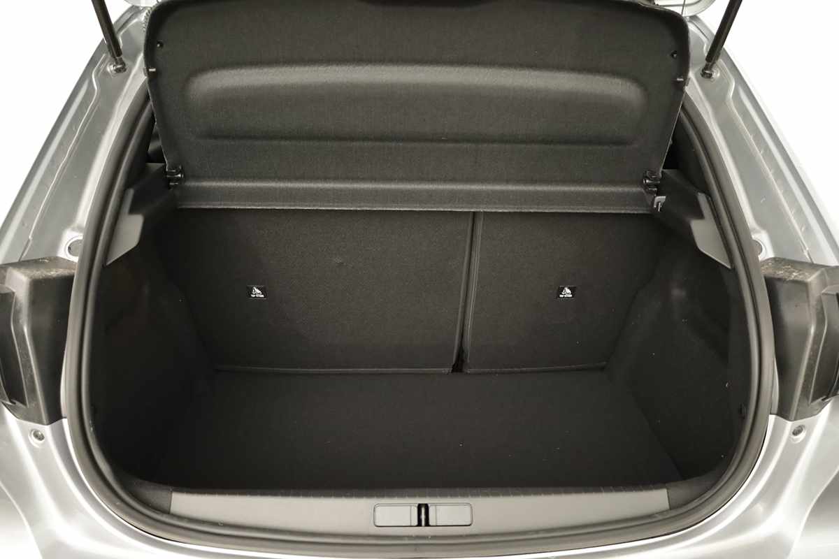 peugeot-208-2026-gasolina-1199cc