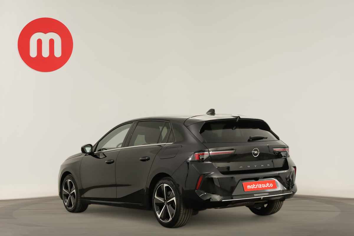 opel-astra-2023-hibrido-a-gasolina-1598cc