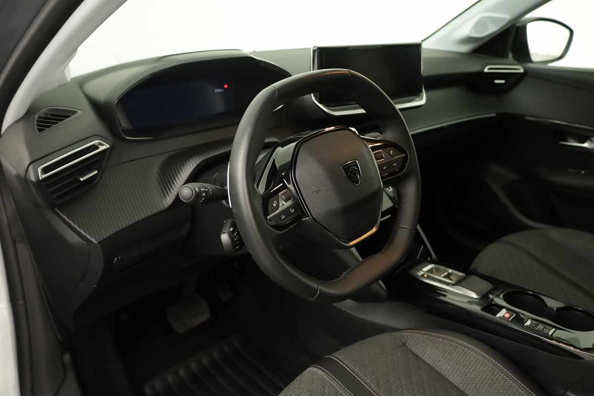 peugeot-208-2025-gasolina-1199cc