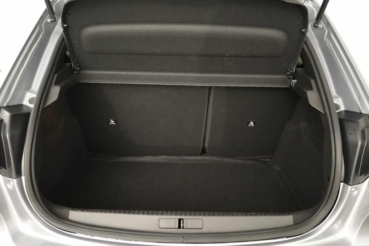 peugeot-208-2025-gasolina-1199cc