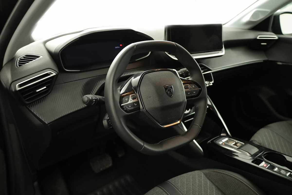 peugeot-208-2025-gasolina-1199cc