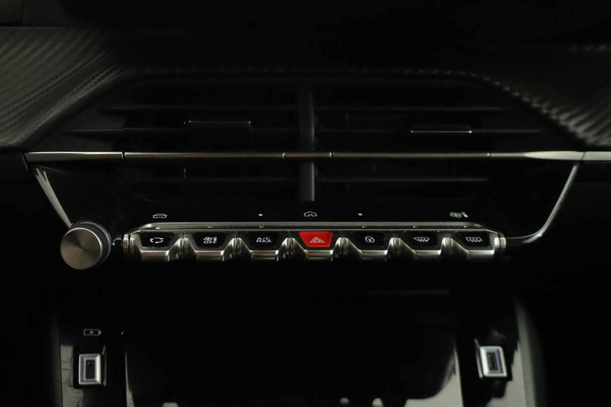 peugeot-208-2025-gasolina-1199cc