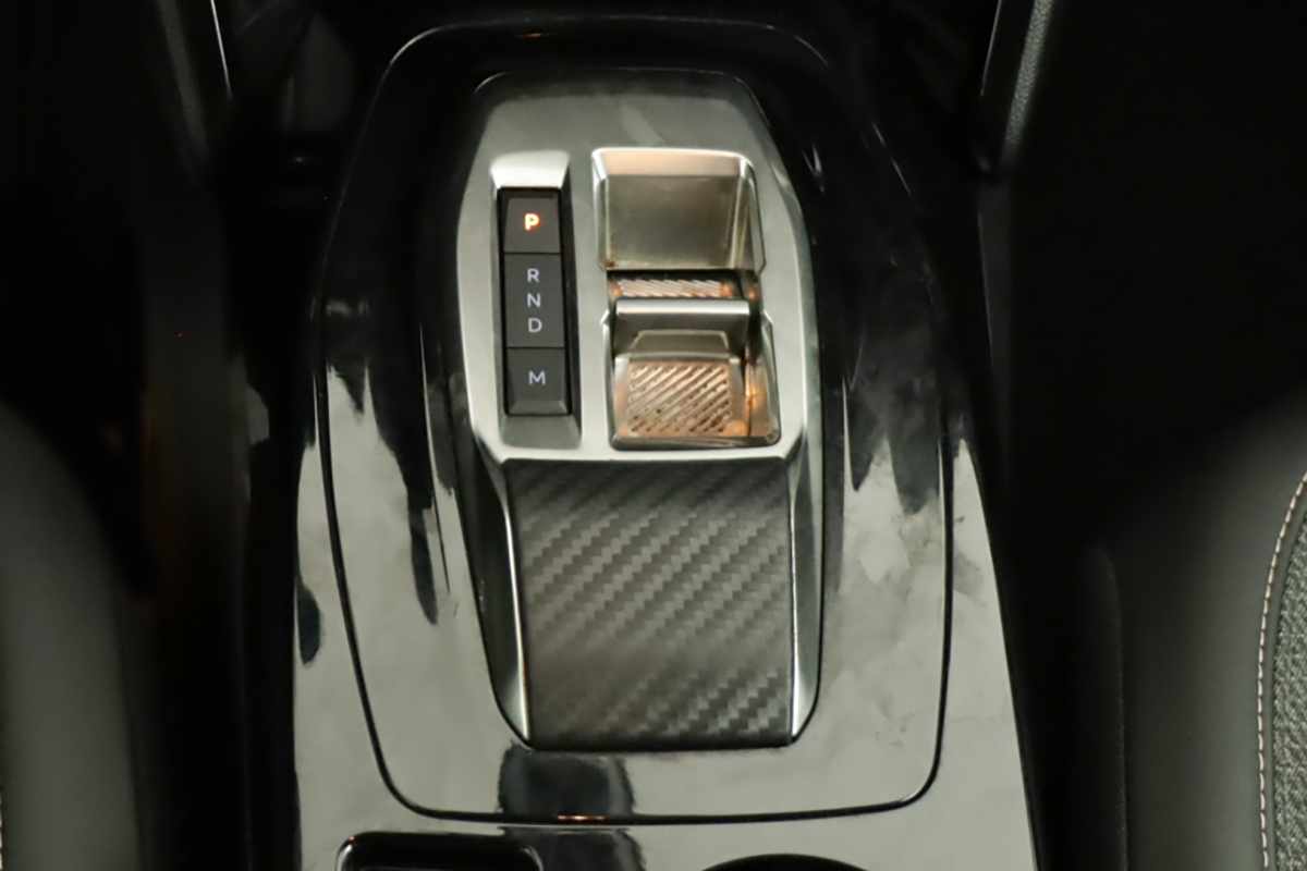 peugeot-208-2025-gasolina-1199cc