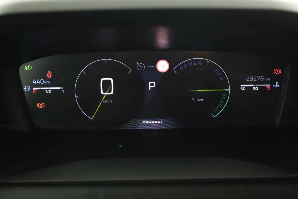 peugeot-208-2025-gasolina-1199cc