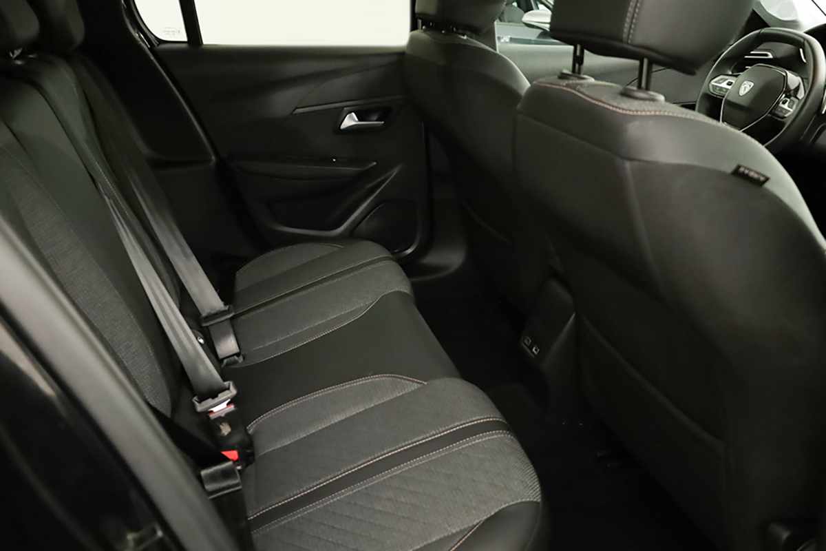 peugeot-208-2025-gasolina-1199cc