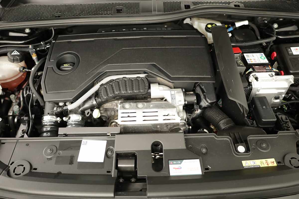 peugeot-208-2025-gasolina-1199cc