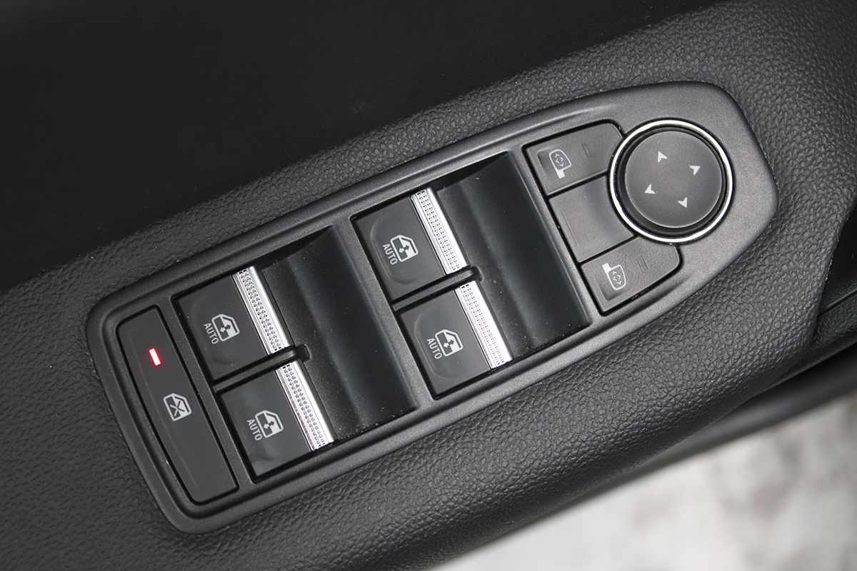 renault-captur-2022-gpl-999cc