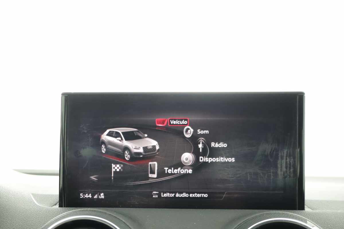 audi-q2-2023-gasolina-1498cc
