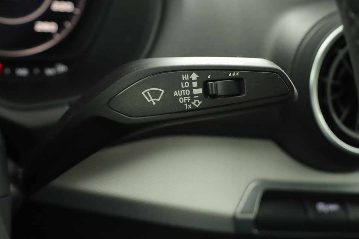 audi-q2-2023-gasolina-1498cc