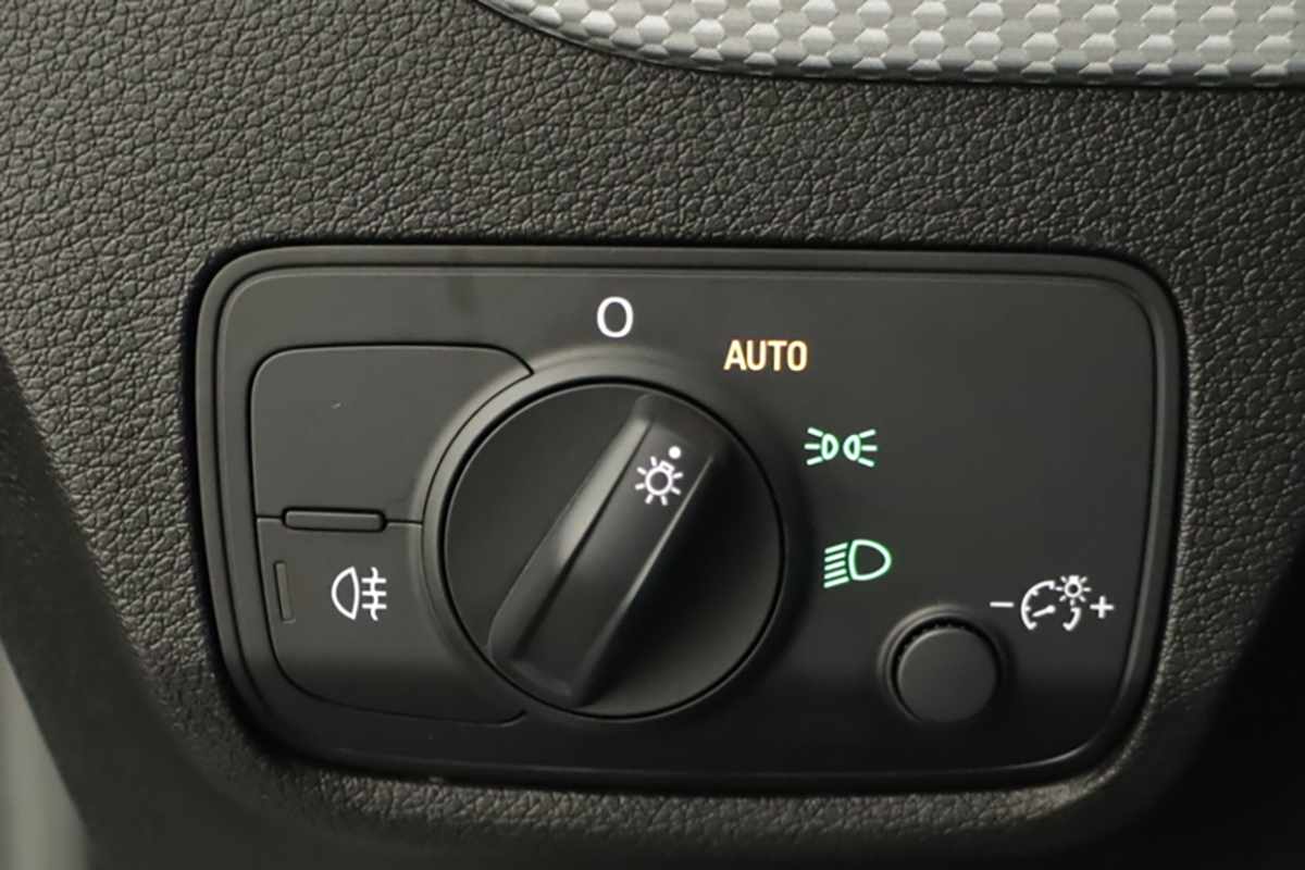 audi-q2-2023-gasolina-1498cc