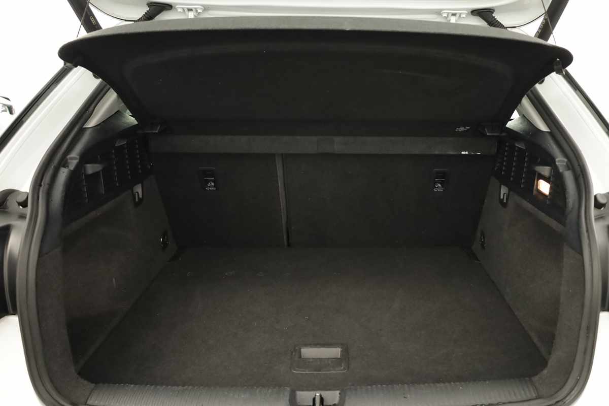 audi-q2-2023-gasolina-1498cc