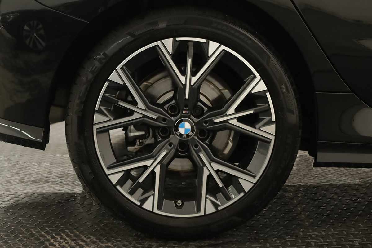 bmw-serie-1-2025-gasolina-1499cc