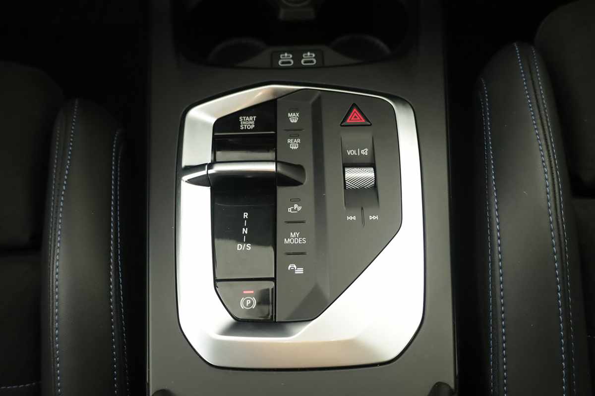 bmw-serie-1-2025-gasolina-1499cc
