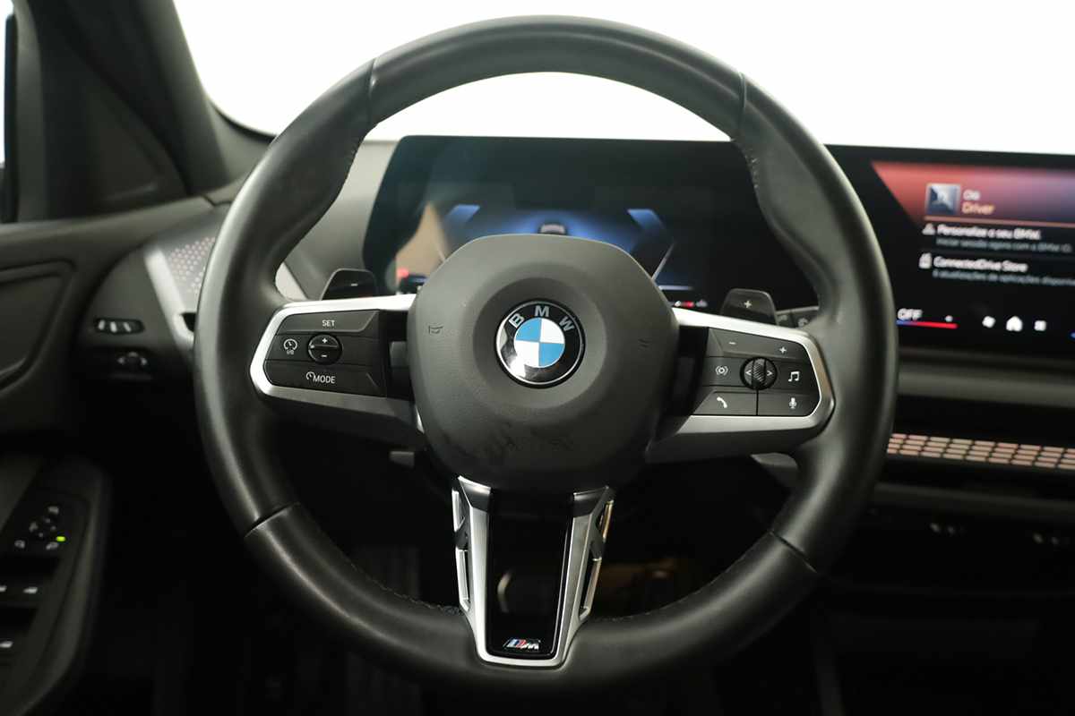 bmw-serie-1-2025-gasolina-1499cc