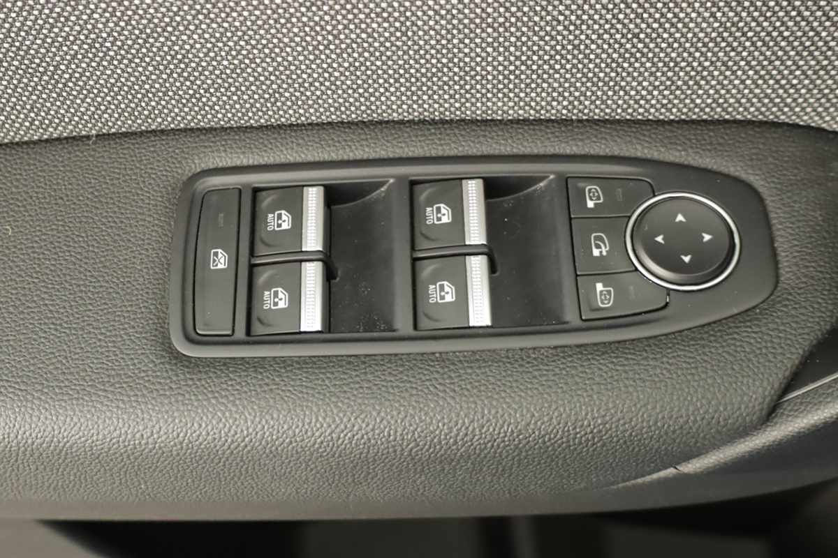 renault-captur-2024-gasolina-999cc
