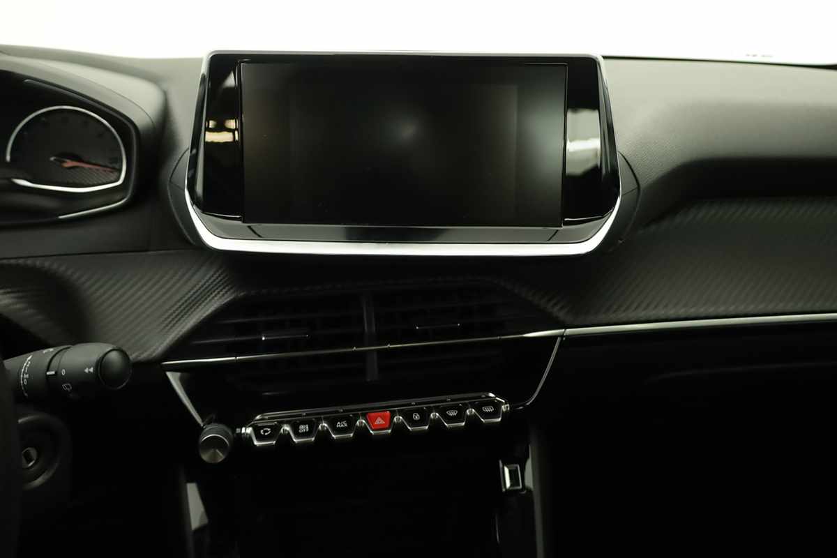 peugeot-208-2020-gasolina-1199cc