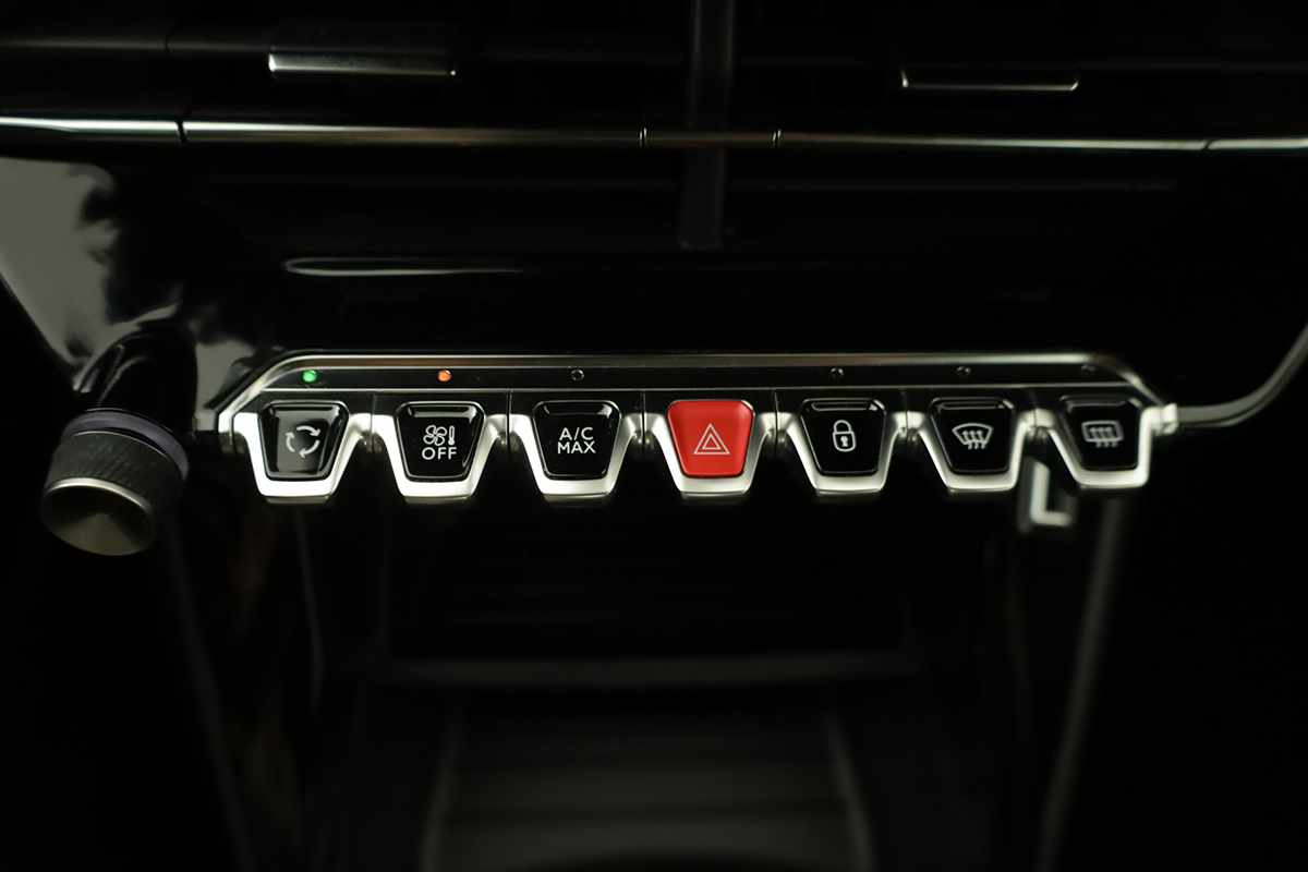 peugeot-208-2020-gasolina-1199cc
