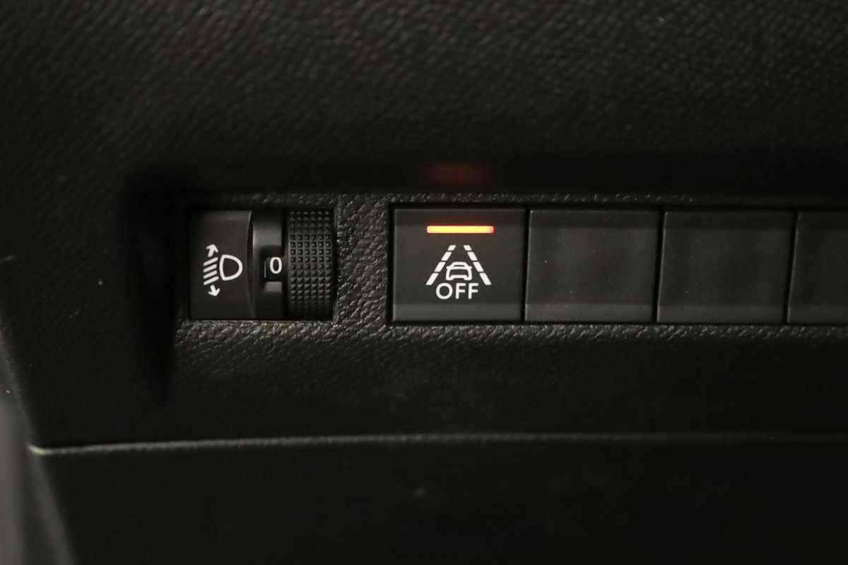 peugeot-208-2020-gasolina-1199cc
