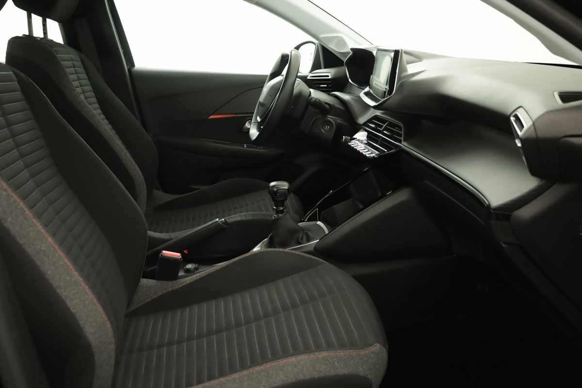 peugeot-208-2020-gasolina-1199cc