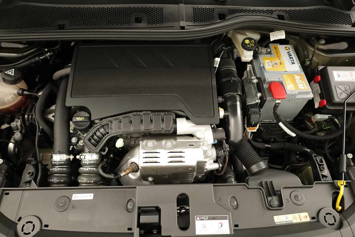 peugeot-208-2020-gasolina-1199cc
