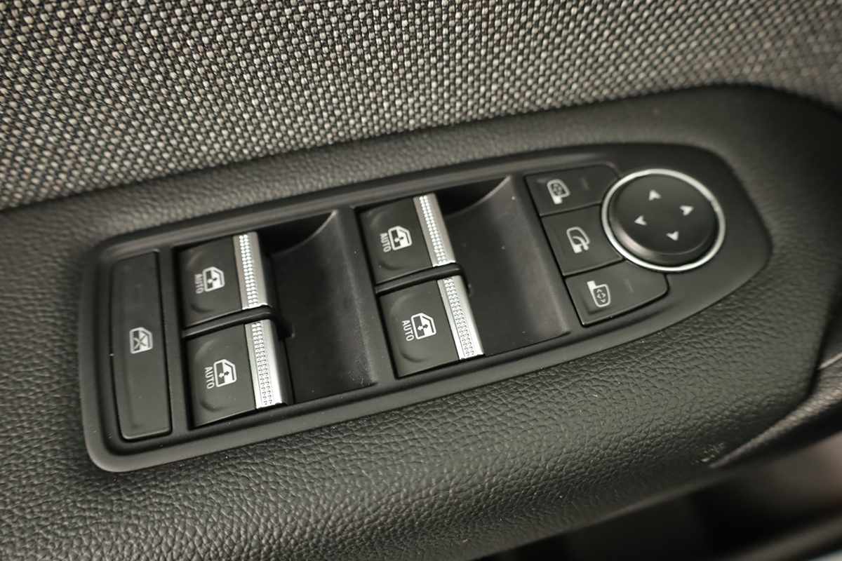 renault-captur-2025-gpl-999cc