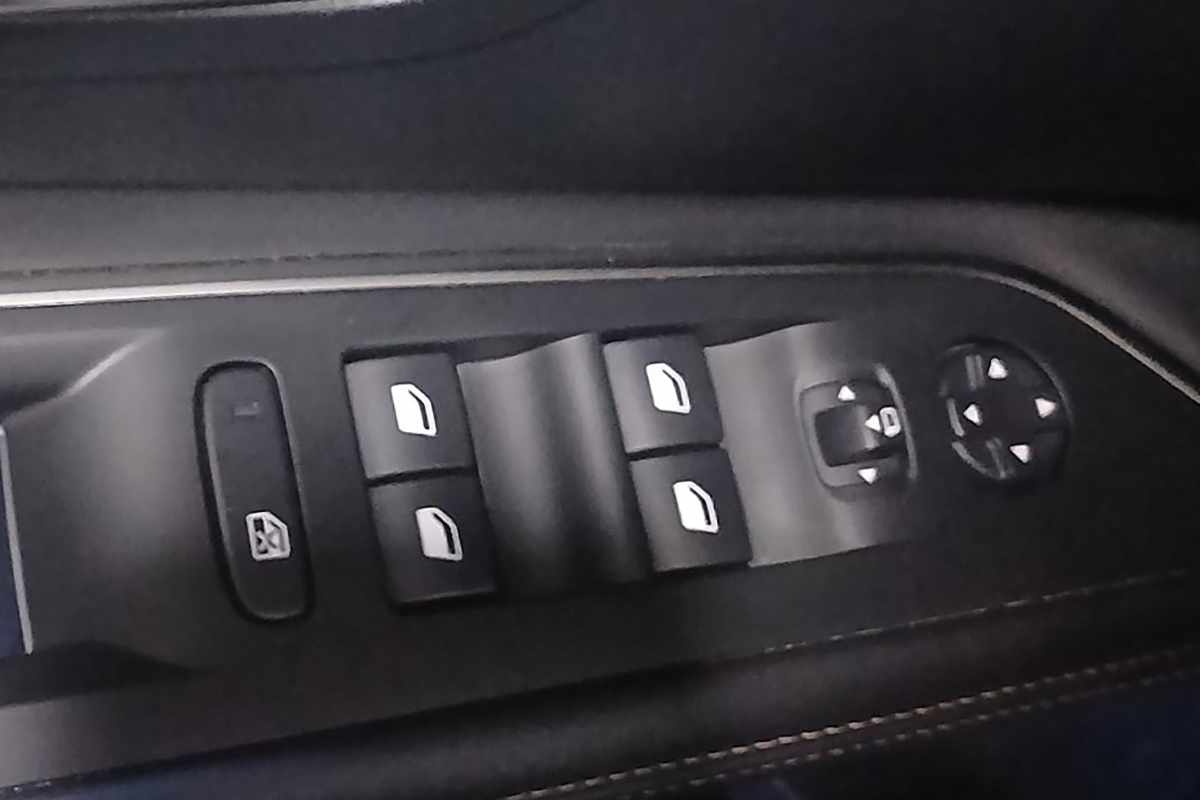 peugeot-3008-2024-gasolina-1199cc