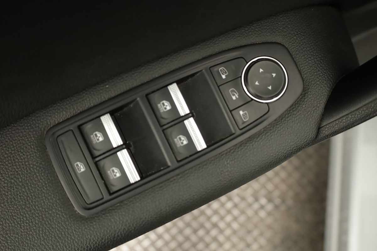 renault-captur-2024-gpl-999cc
