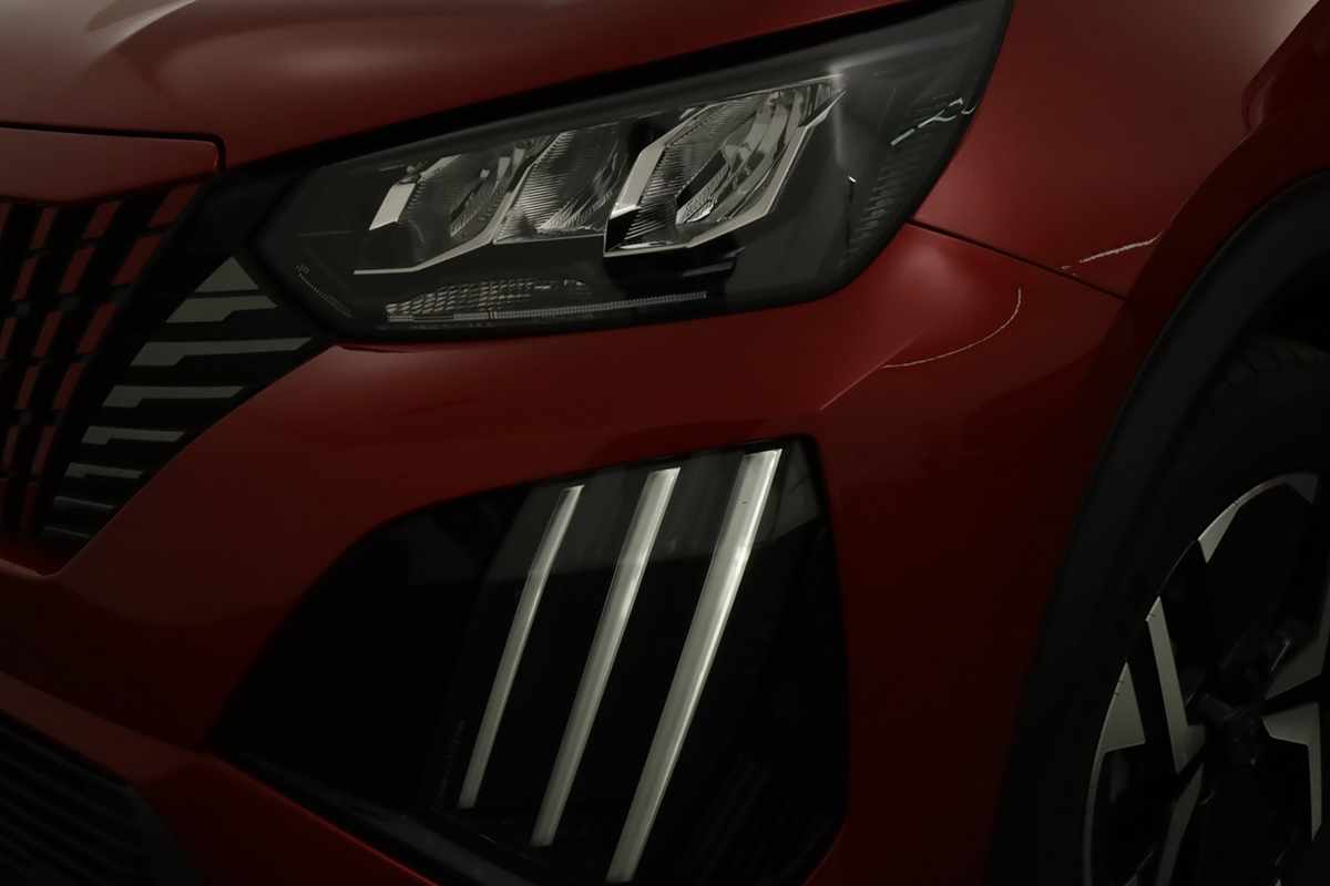 peugeot-2008-2024-gasolina-1199cc