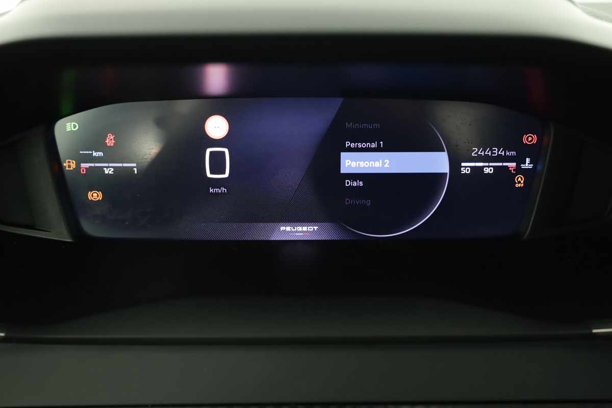 peugeot-2008-2024-gasolina-1199cc