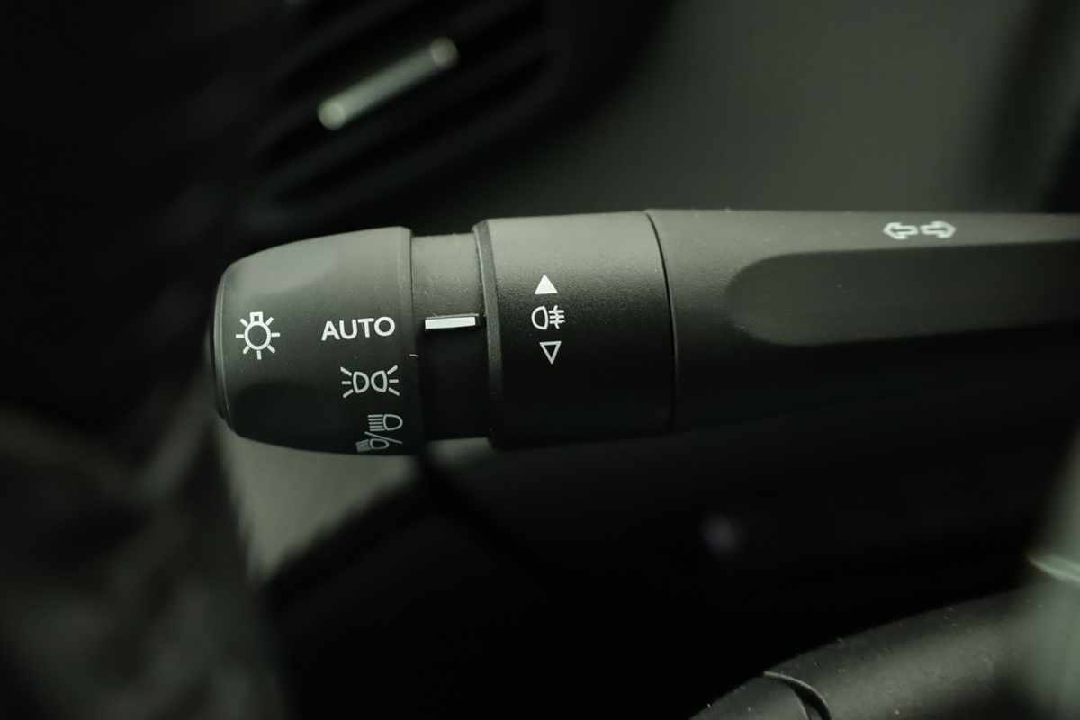 peugeot-2008-2024-gasolina-1199cc