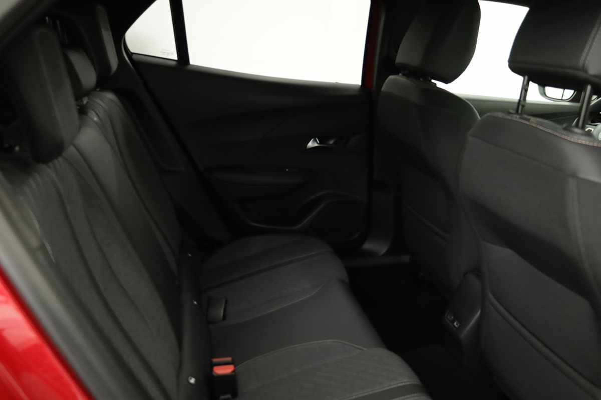 peugeot-2008-2024-gasolina-1199cc
