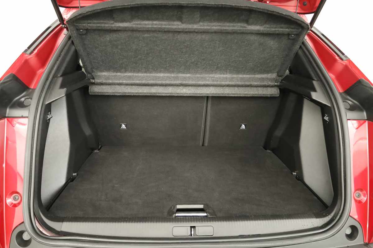 peugeot-2008-2024-gasolina-1199cc