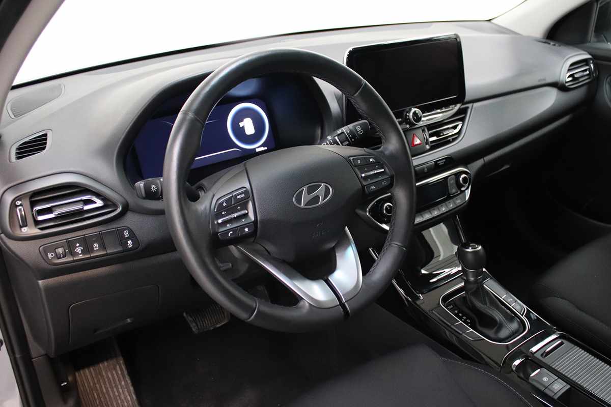 hyundai-i30-2025-gasolina-998cc