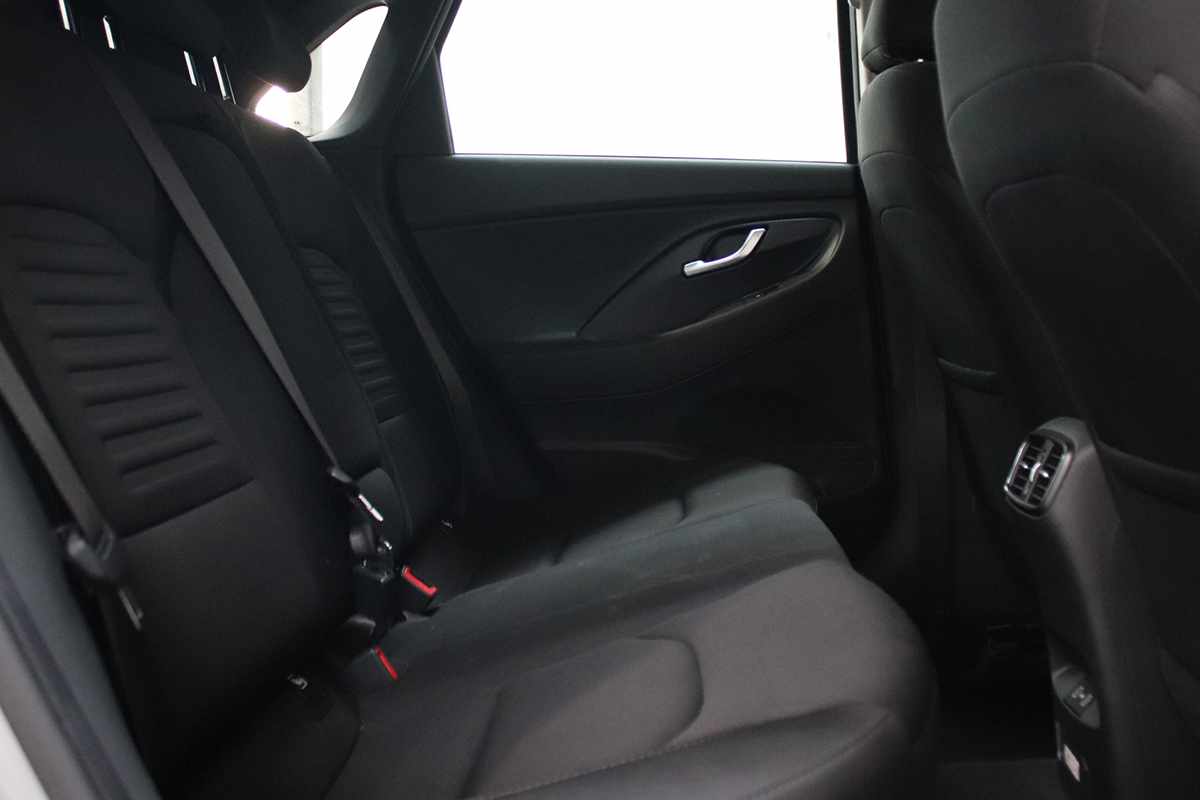 hyundai-i30-2025-gasolina-998cc
