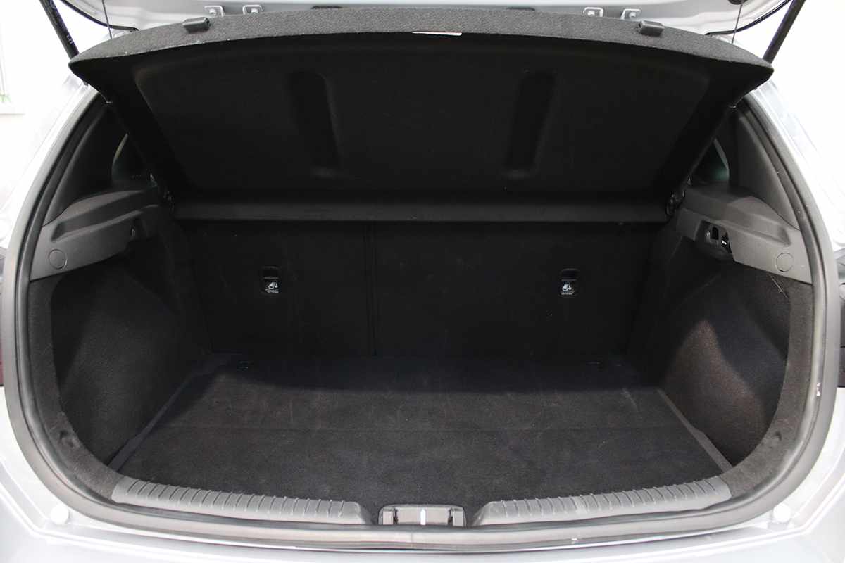 hyundai-i30-2025-gasolina-998cc