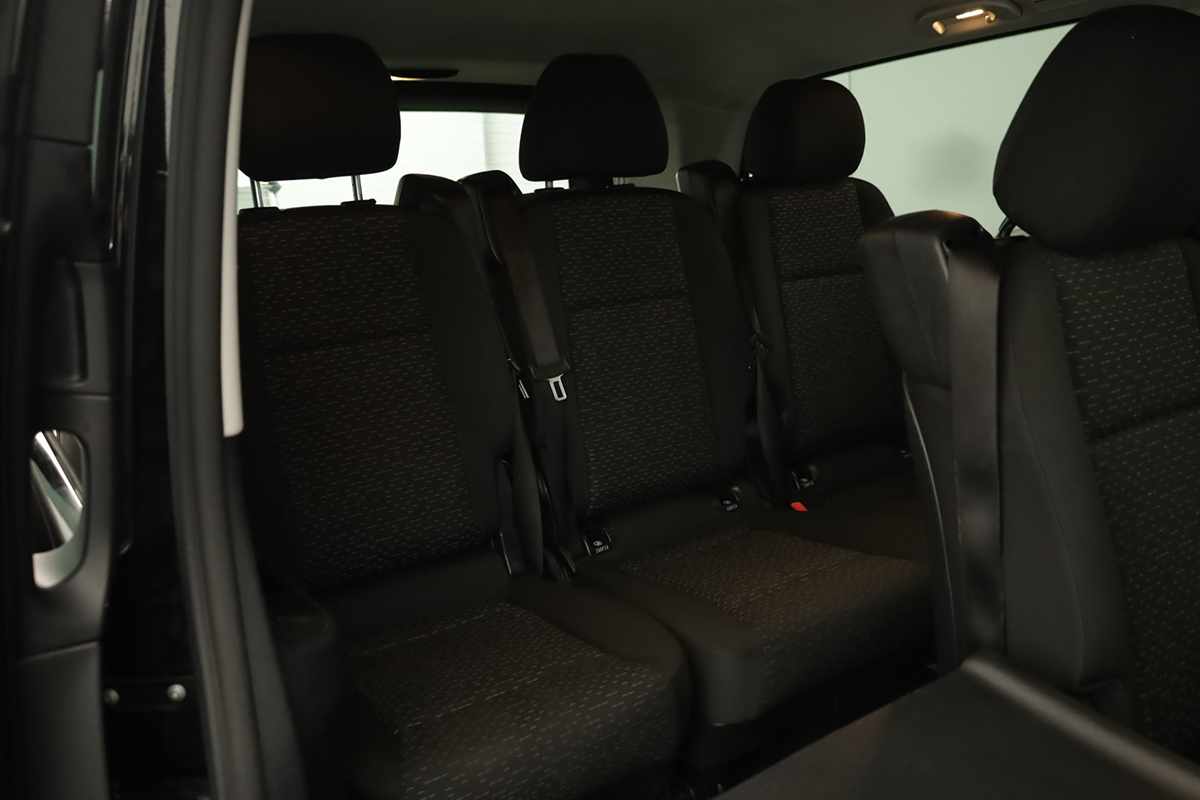 mercedes-benz-vito-tourer-2023-diesel-1950cc