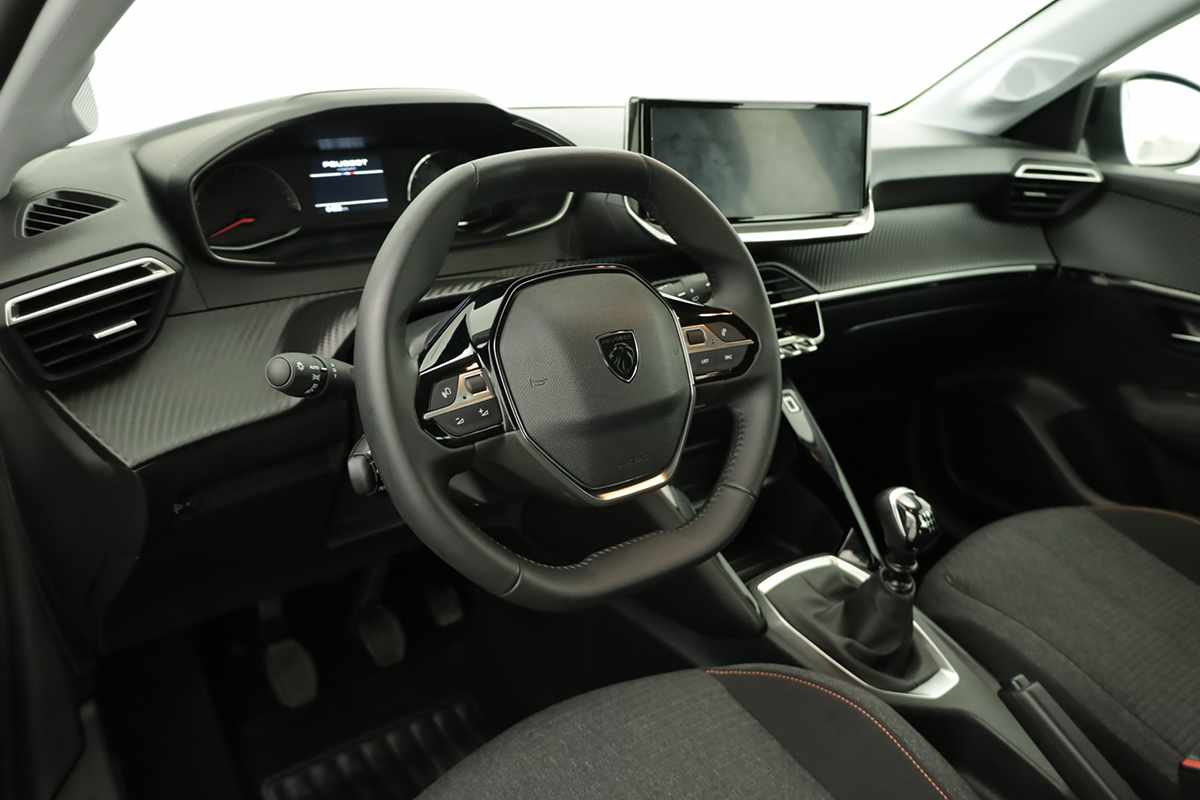 peugeot-208-2025-gasolina-1199cc
