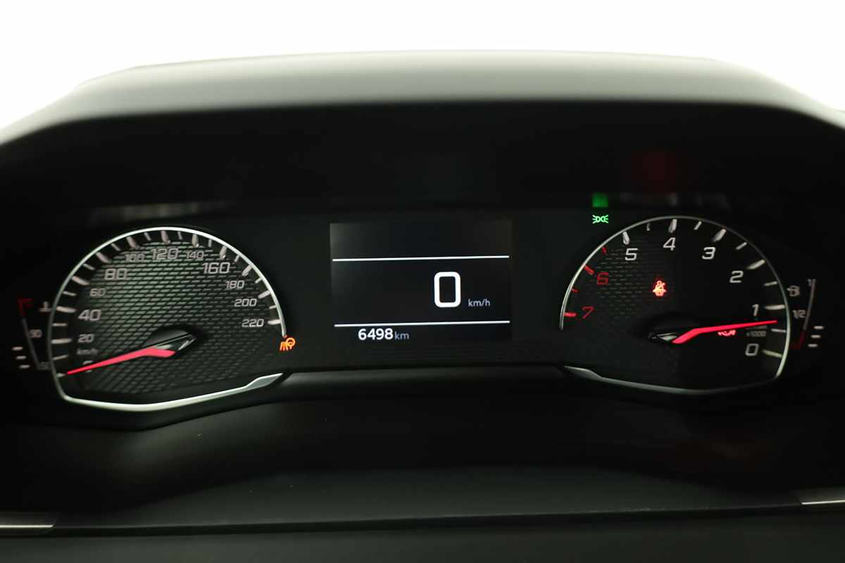 peugeot-208-2025-gasolina-1199cc