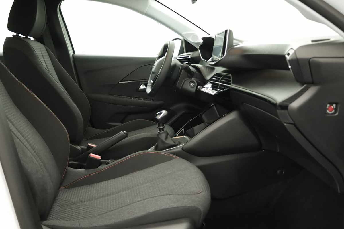 peugeot-208-2025-gasolina-1199cc
