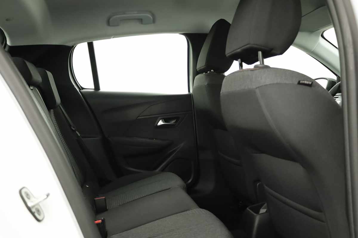 peugeot-208-2025-gasolina-1199cc