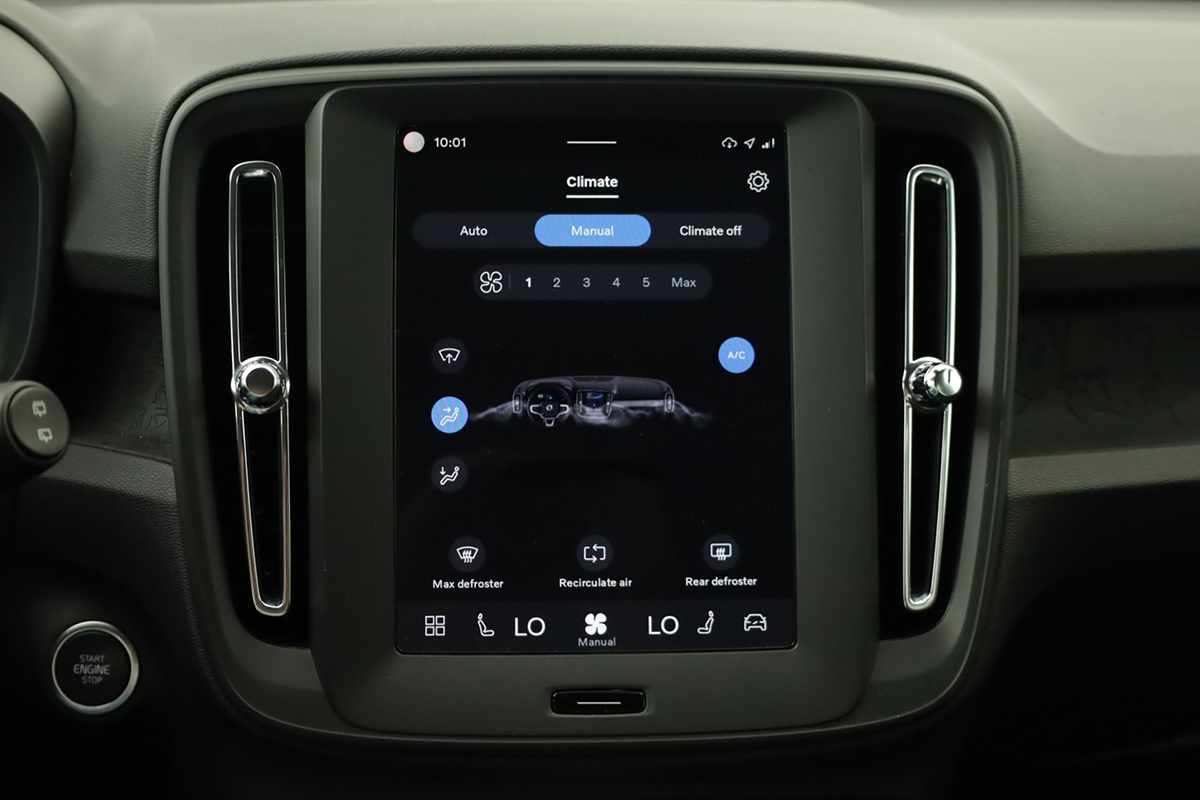 volvo-xc40-2025-gasolina-1969cc